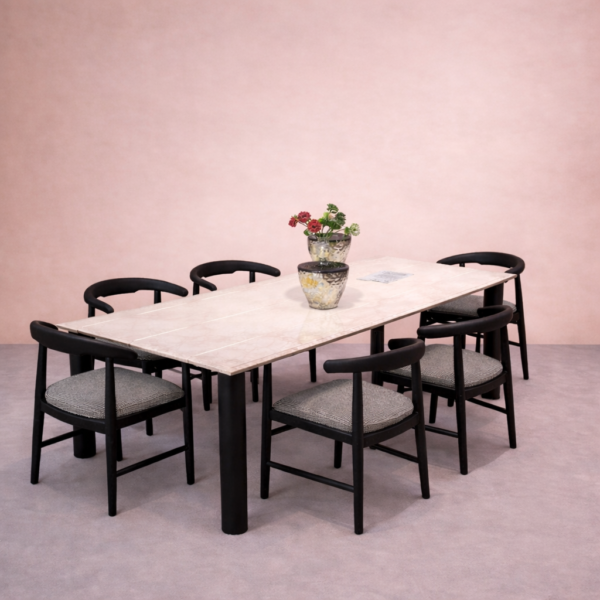 Ruki Dining Set