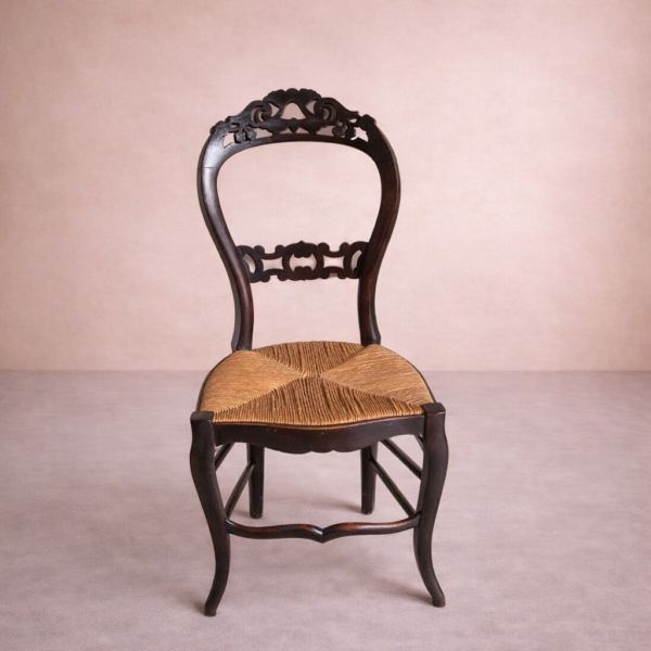 Tully Chair